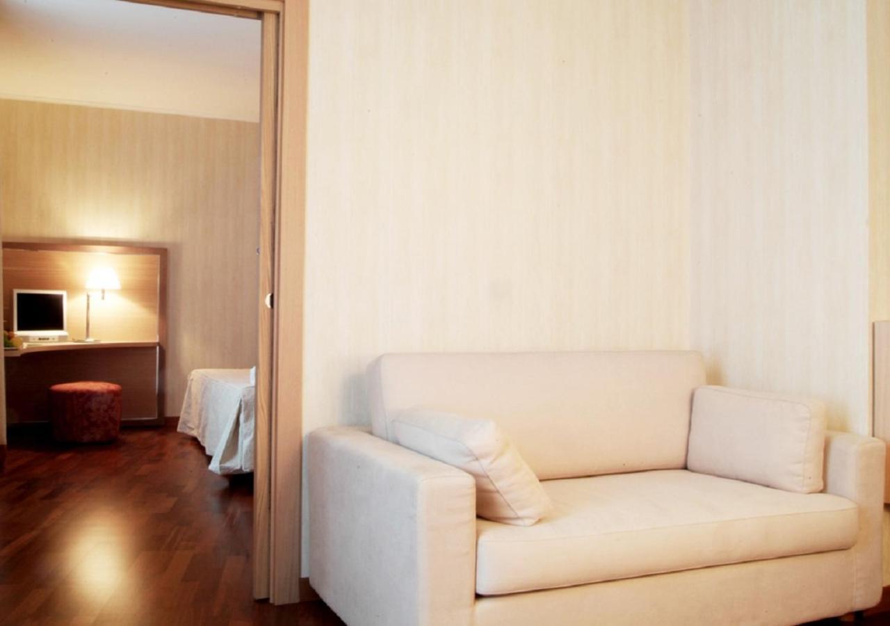 Triple Room,1730001953:JPEG