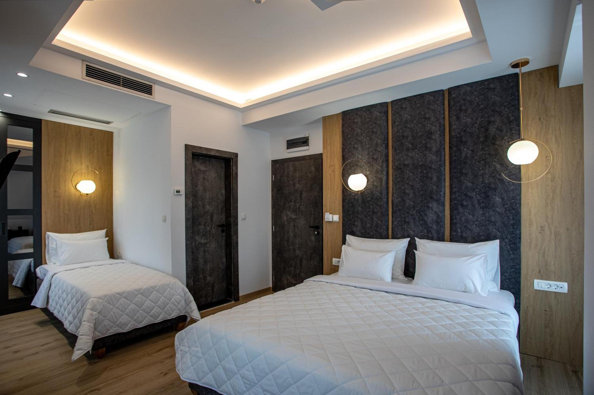 Luxury Triple Room