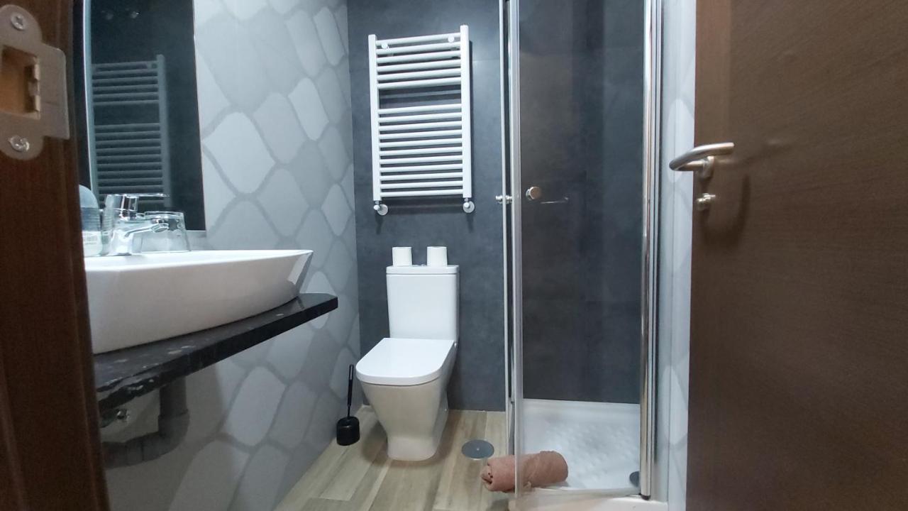 Triple Room Private Bathroom