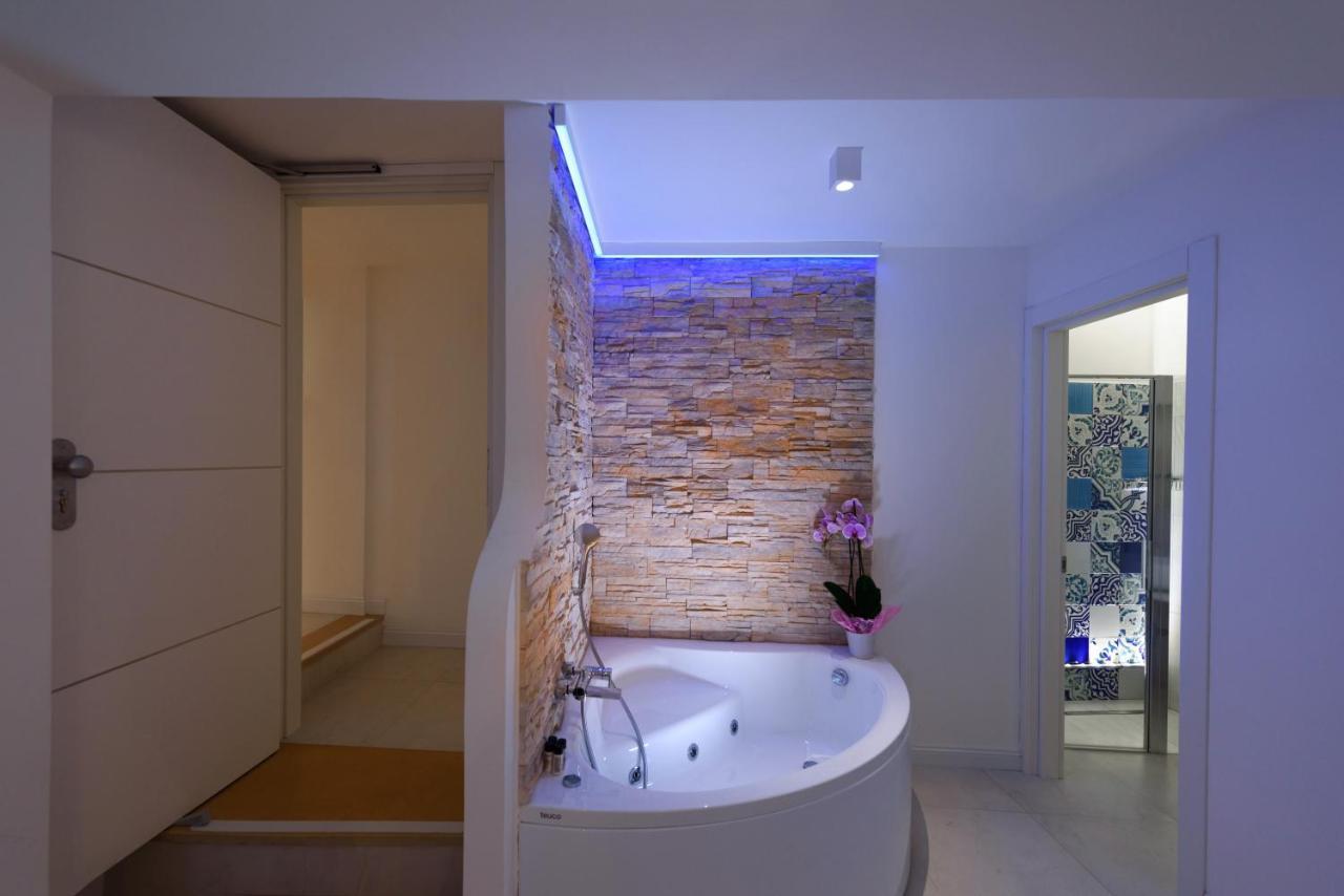Deluxe Tweepersoonskamer met Eigen Jacuzzi