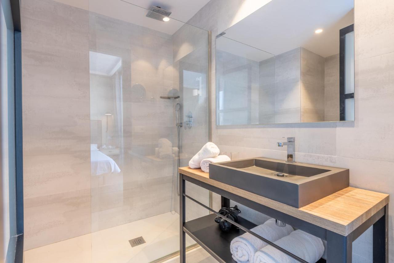 Superior Two-Bedroom Apartment Terrace,1299909130:JPEG