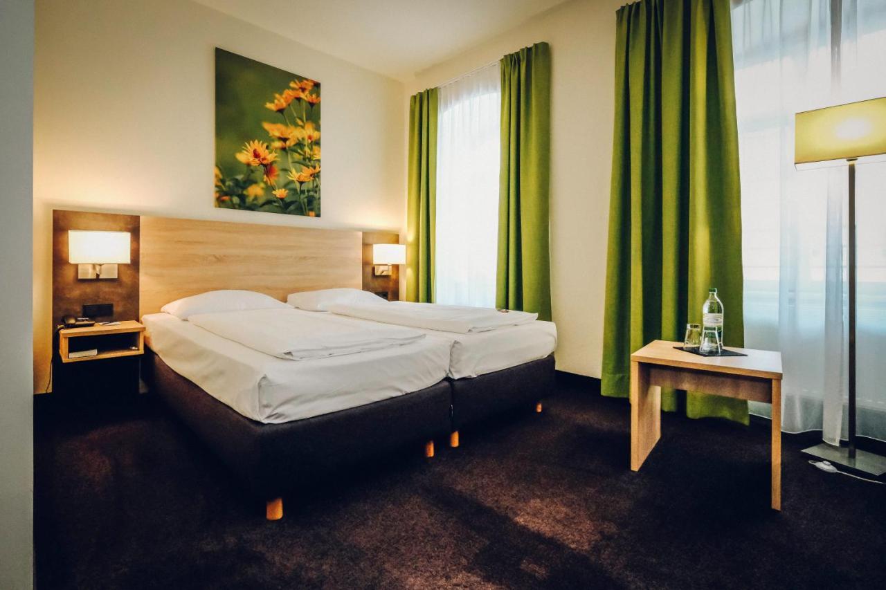 Superior Double Room,1084801456:JPEG