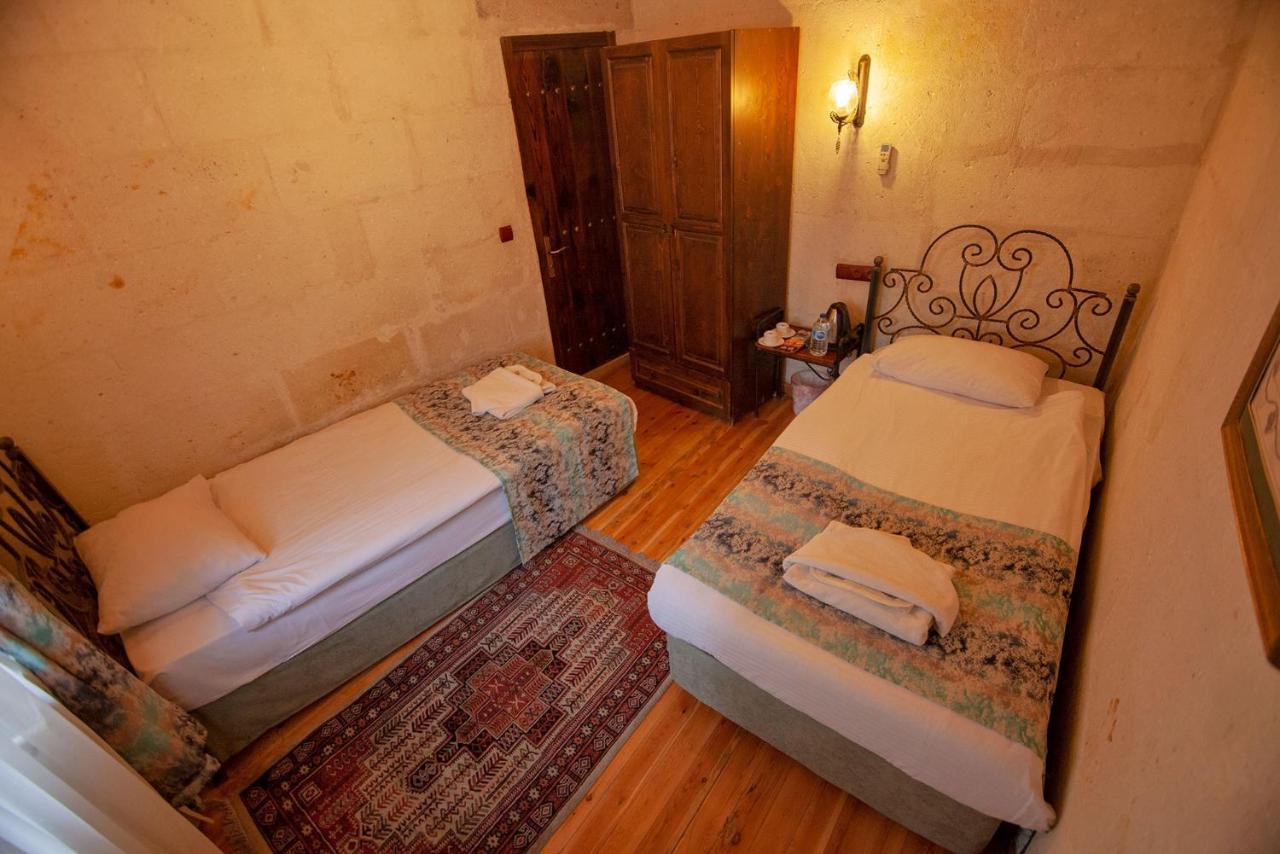 Basic Twin Room