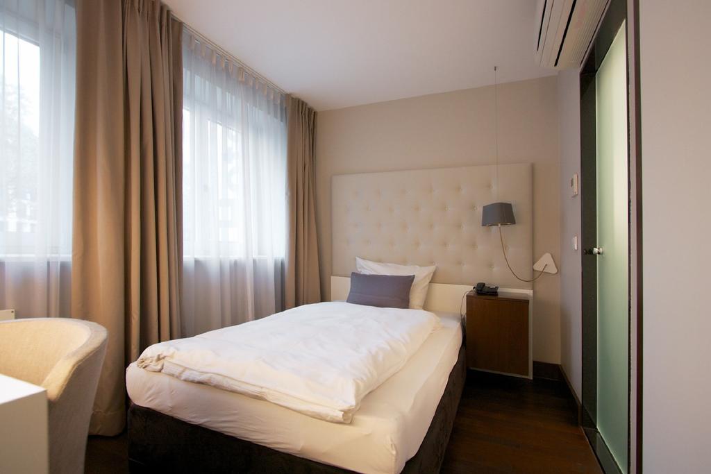 Classic Single Room,1020430213:JPEG