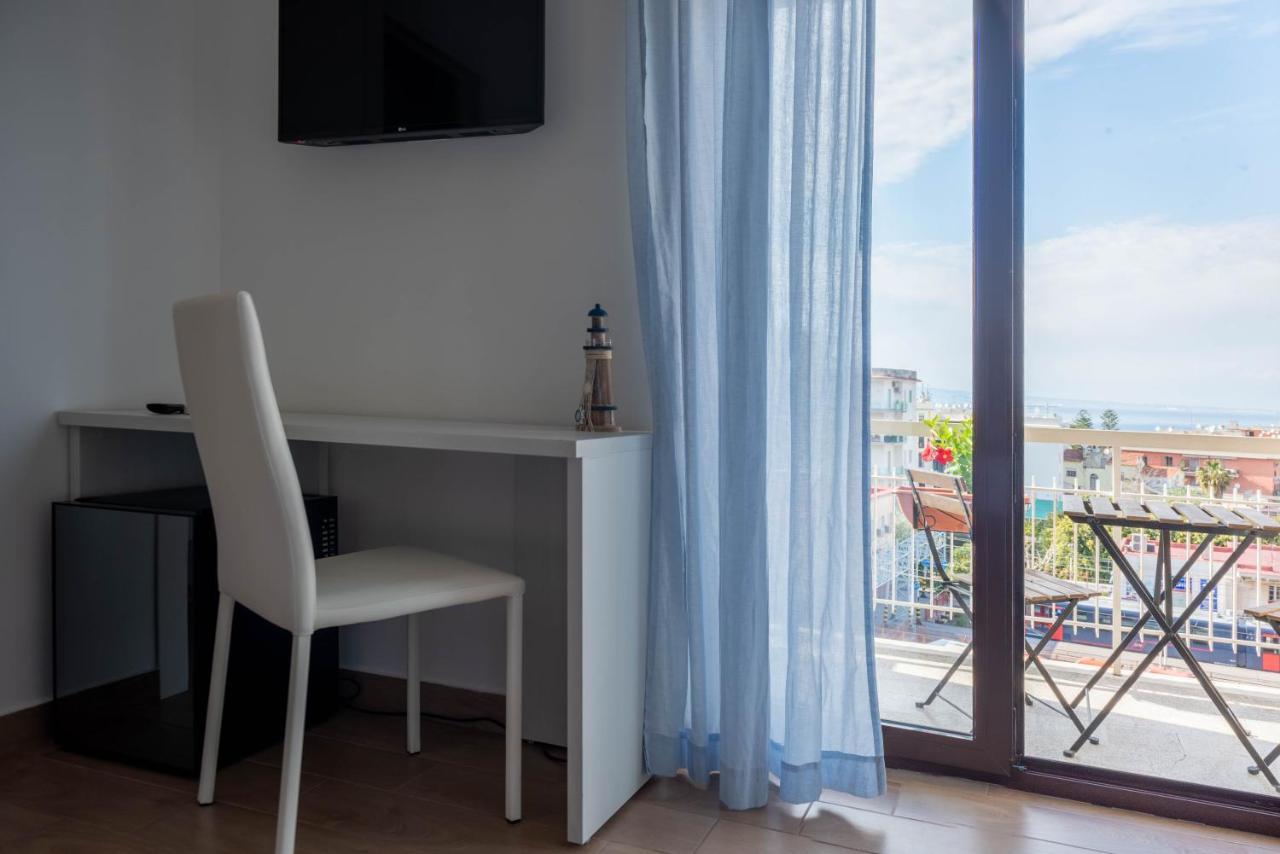 Economy Double Room with Sea View