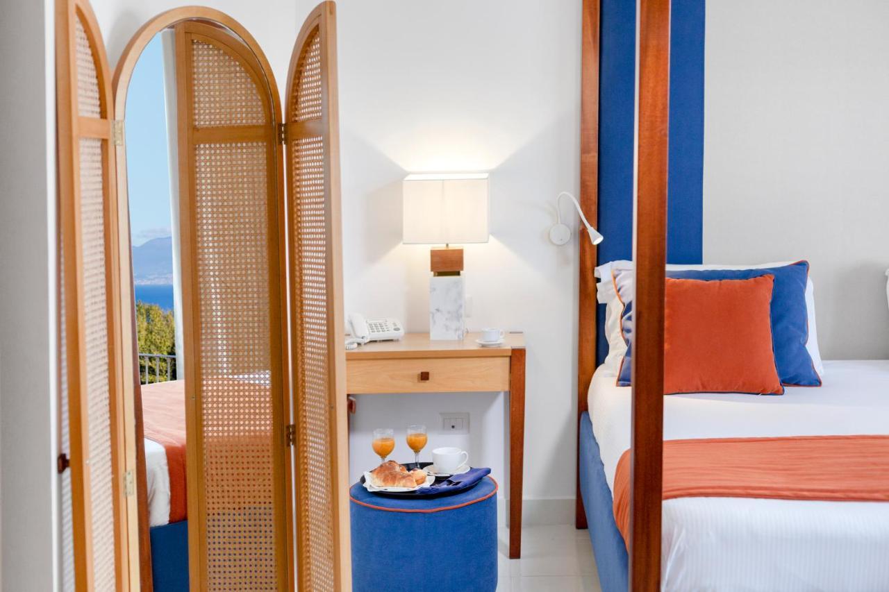 Deluxe Double Room Balcony Sea View Annex