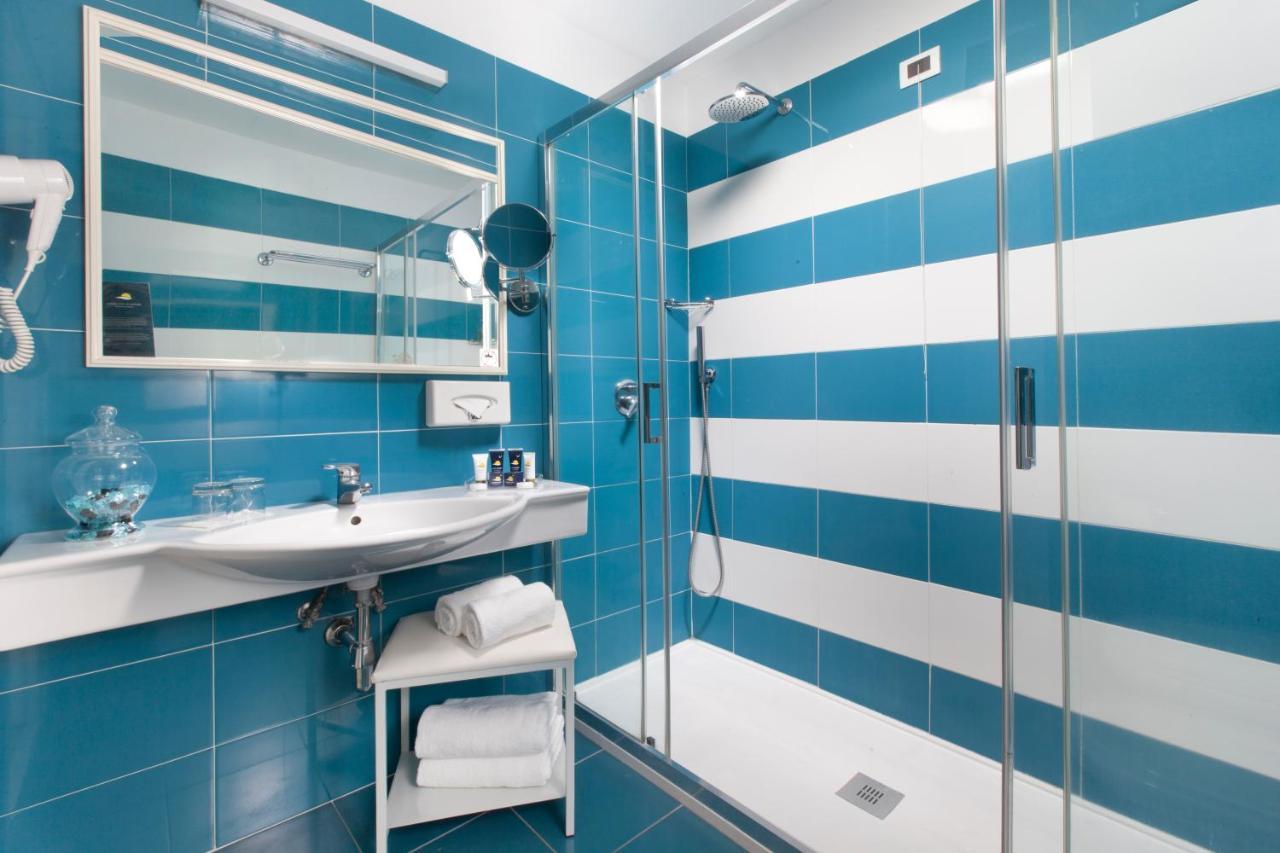 Standard Double or Twin Room Balcony