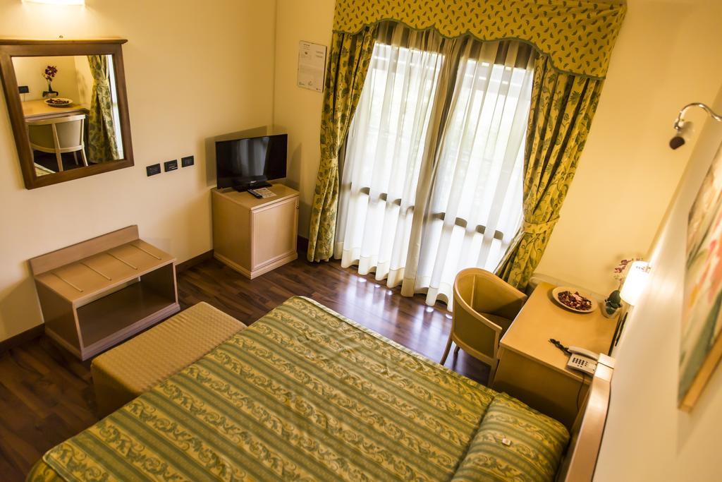 Twin Room,917460721:JPEG