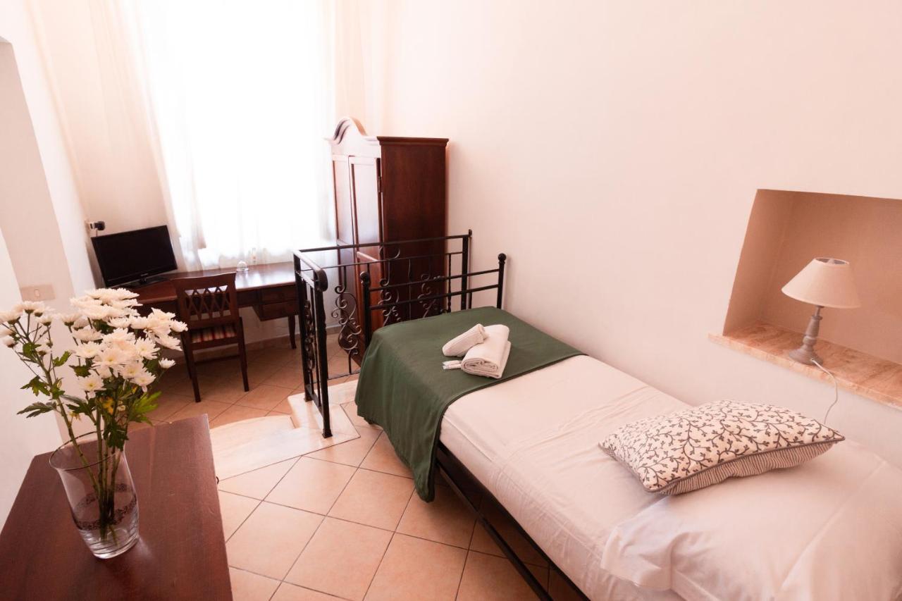 Single Room,1111757313:JPEG