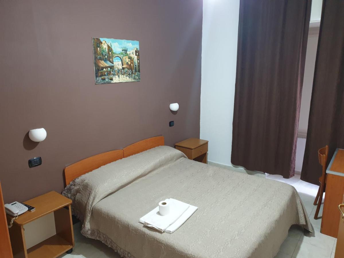 Large Twin Room,1122465783:JPEG