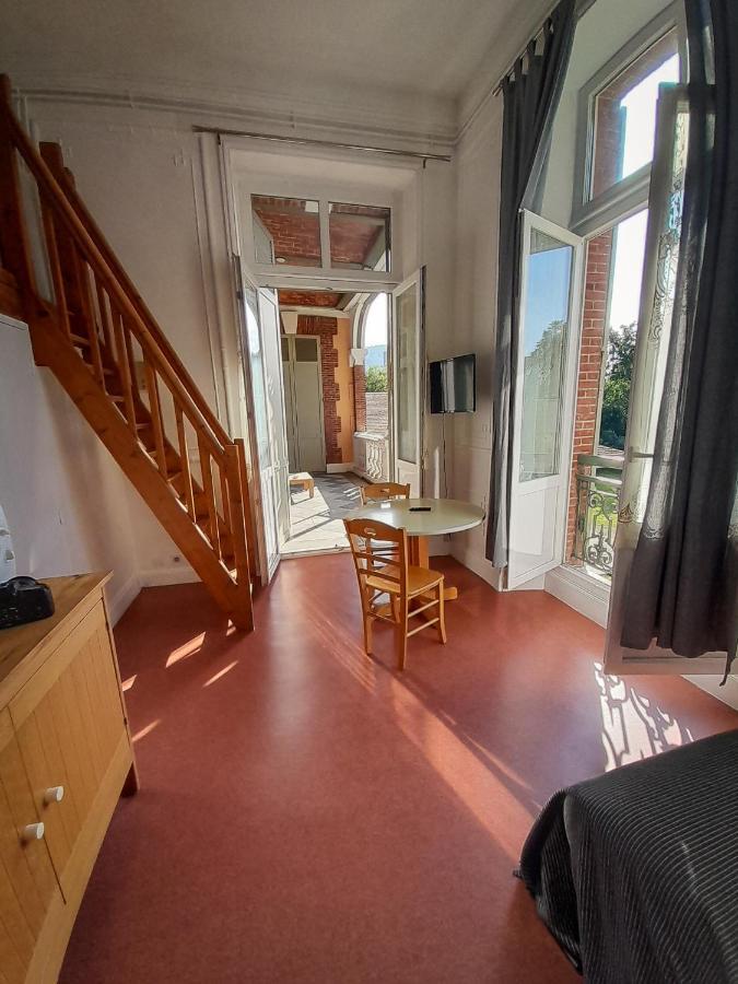 Studio Split Level,1132263612:JPEG