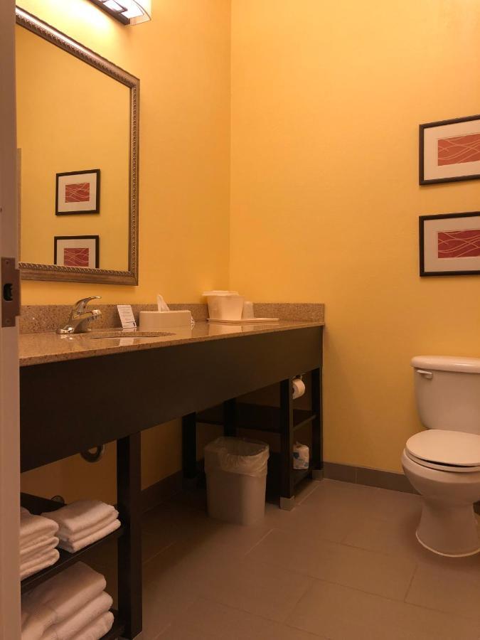 Suite Two Queen Beds Accessible or Non-Smoking,1612973909:JPEG
