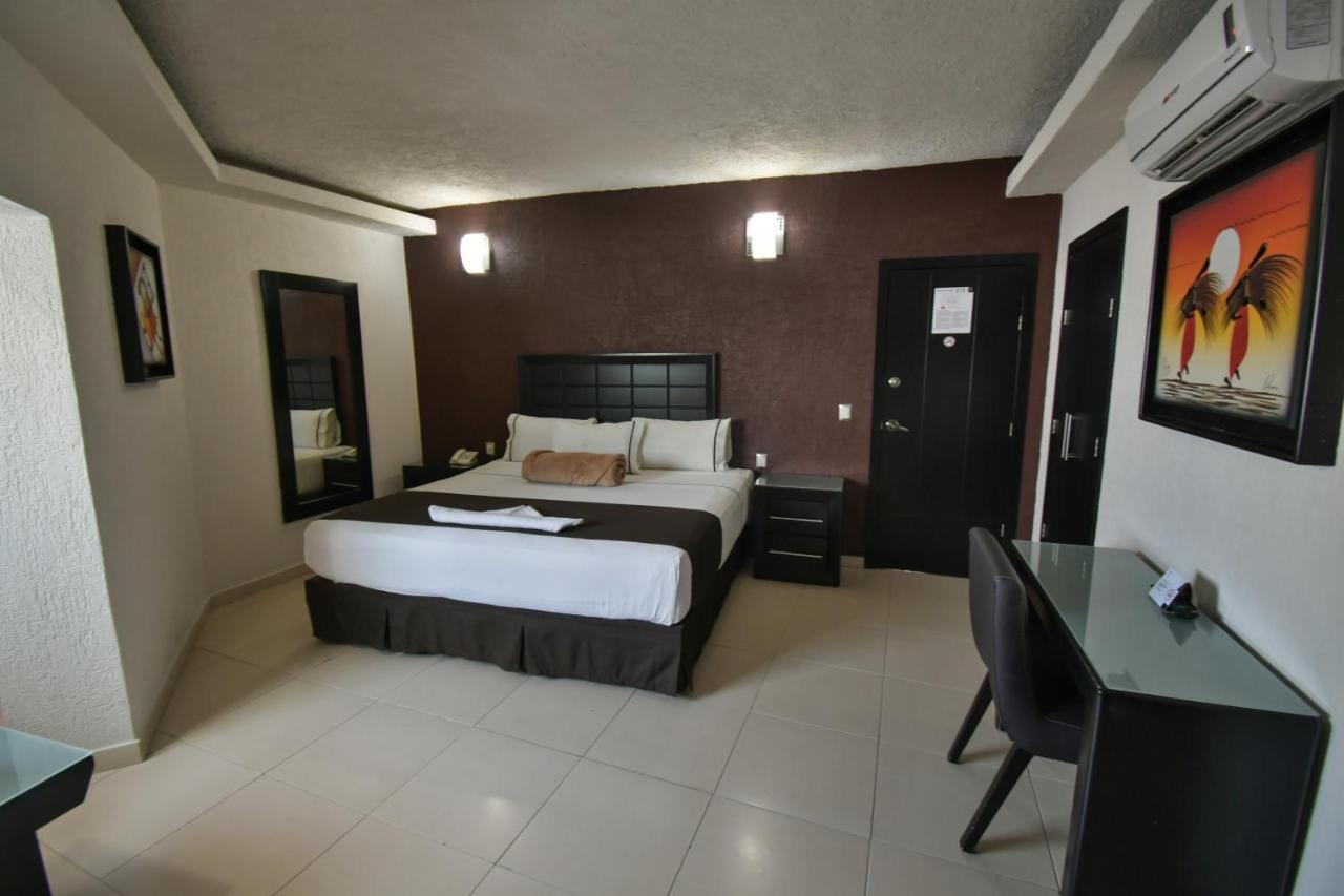 Superior King Room,1208363776:JPEG