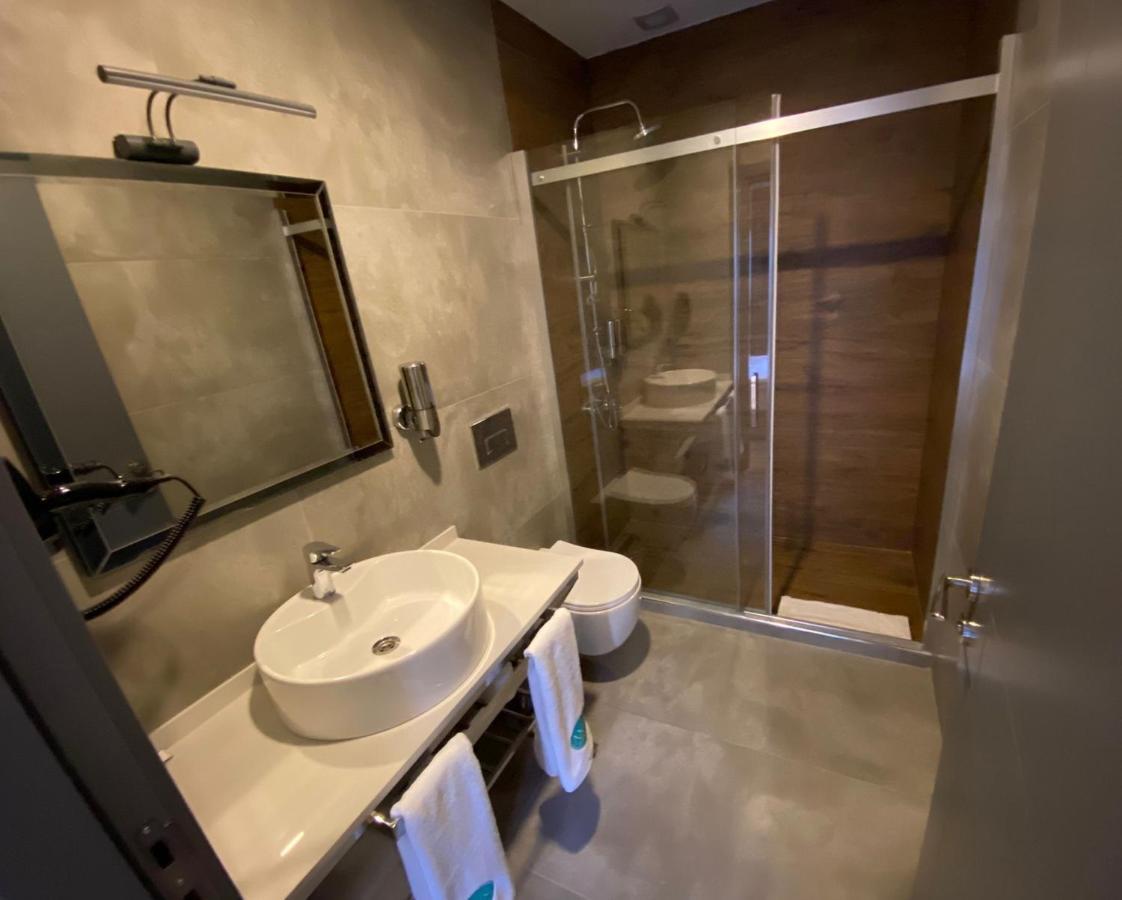 Deluxe Triple Room,1182410305:JPEG