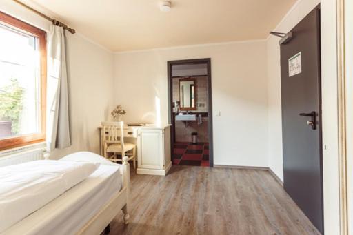Single Room Bathroom