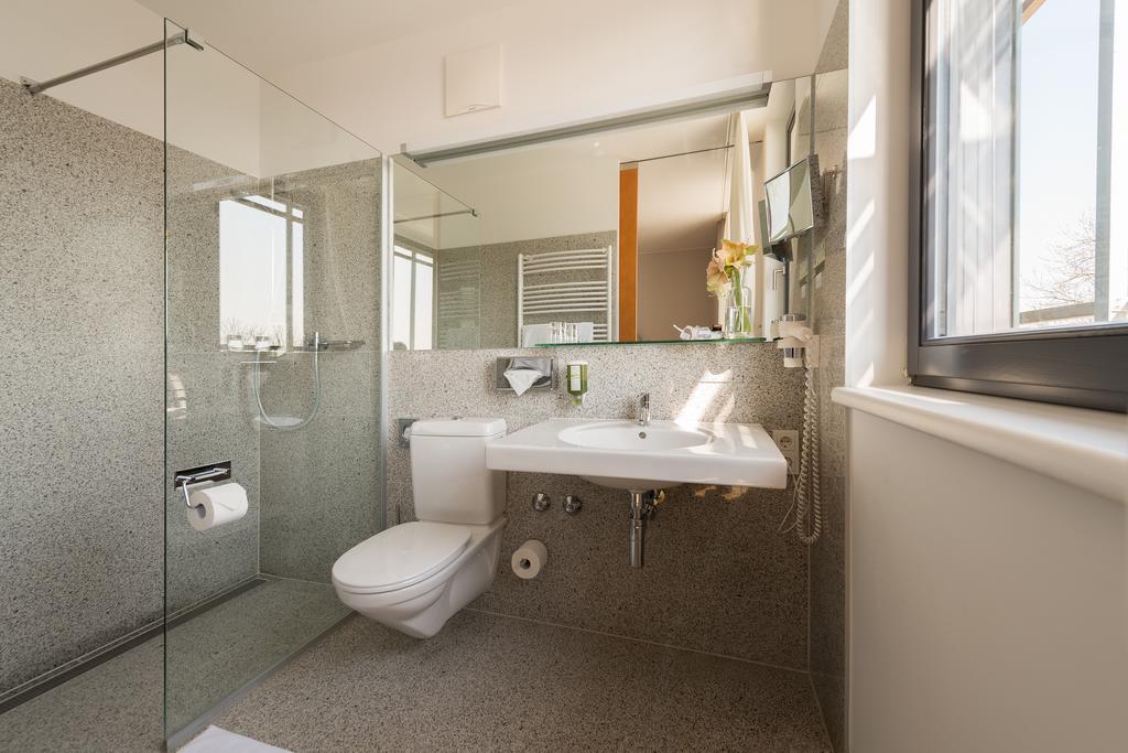 Double Room,686019366:JPEG