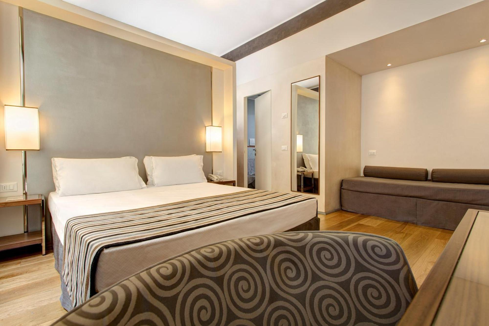 Triple Room,682203567:JPEG