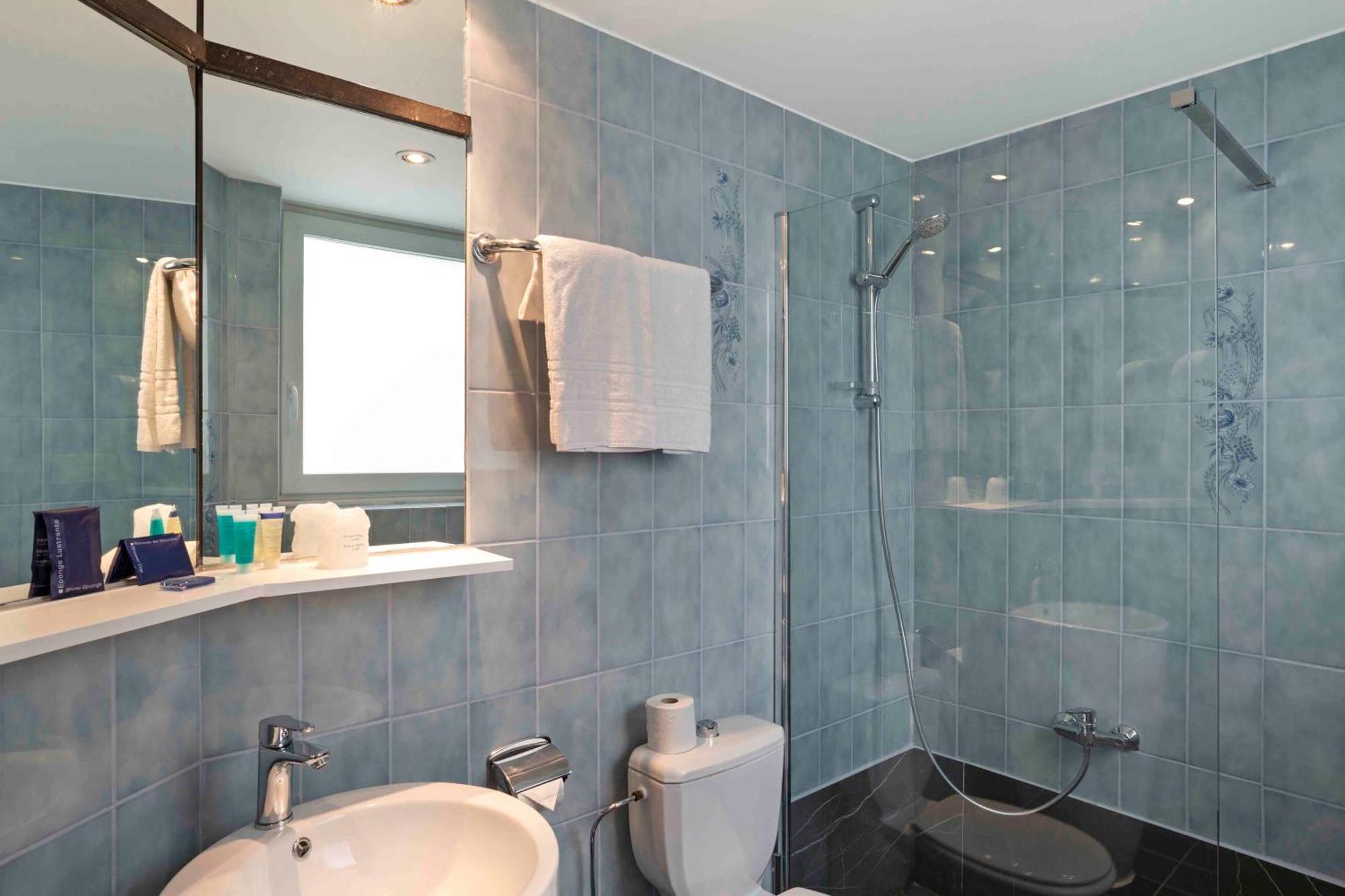 Small Single Room,1707957624:JPEG