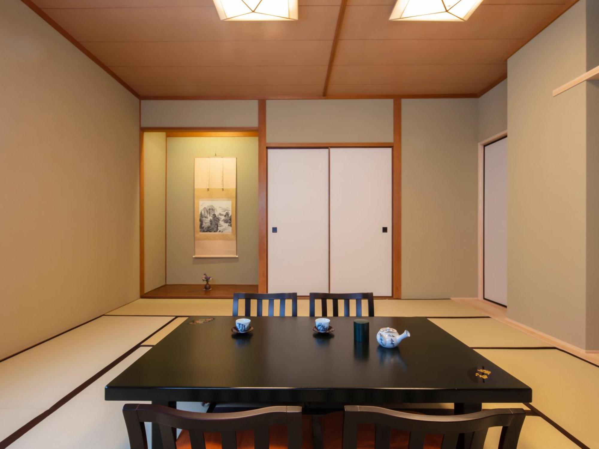 Japanese-Style Superior Room