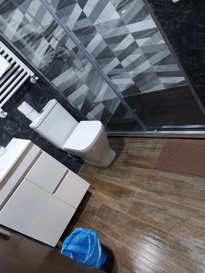 Double or Twin Room Private Bathroom