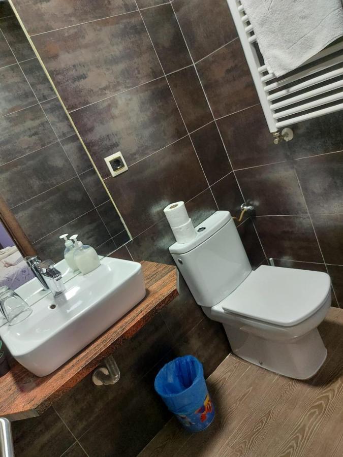Triple Room Private Bathroom
