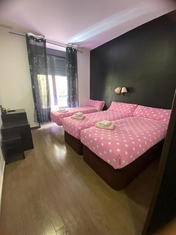 Triple Room Private Bathroom