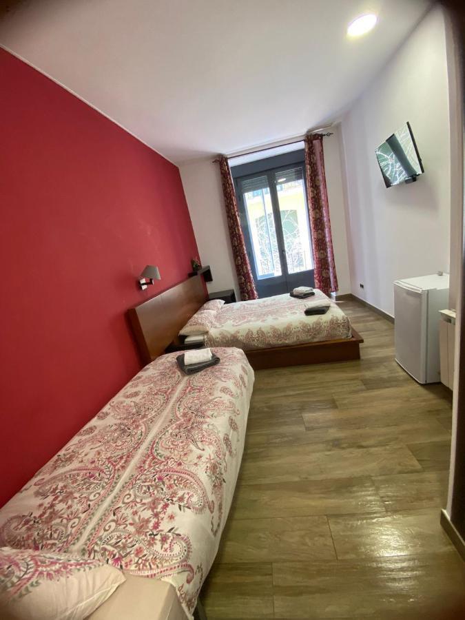 Triple Room Private Bathroom