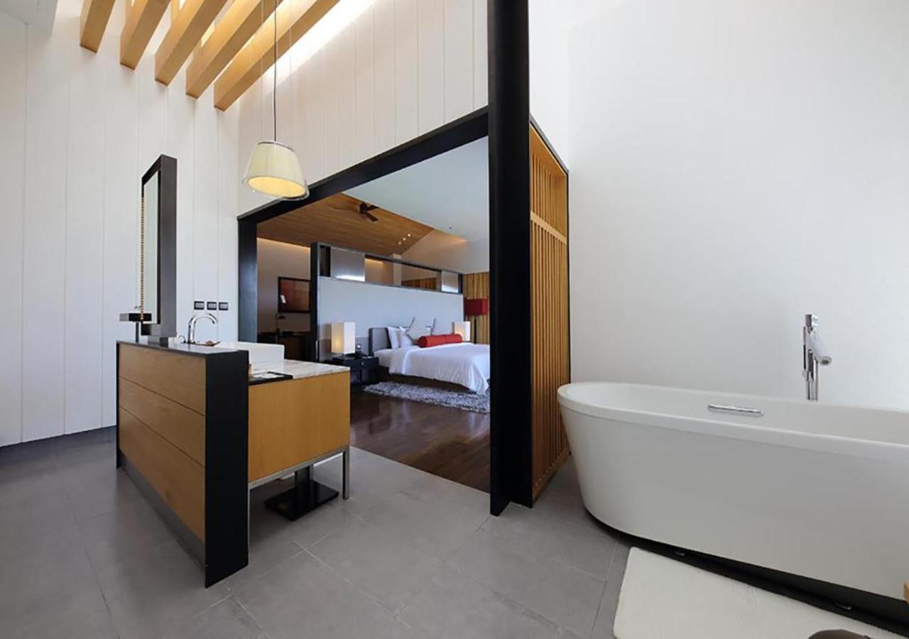 Midori Suite