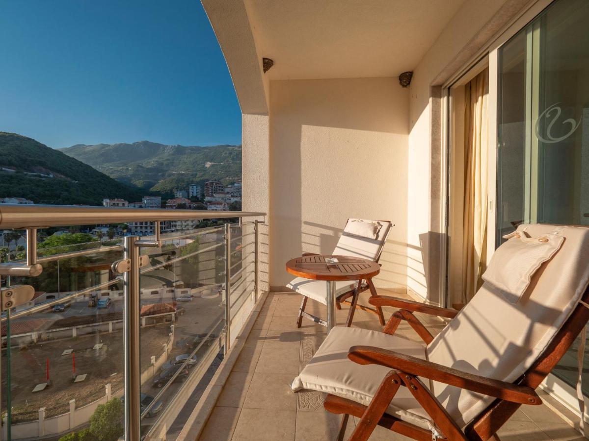 Superior Room Mountain View