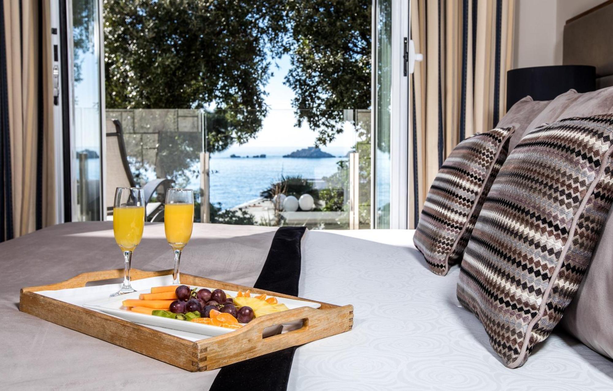 Luxury Double or Twin Room Balcony Sea View