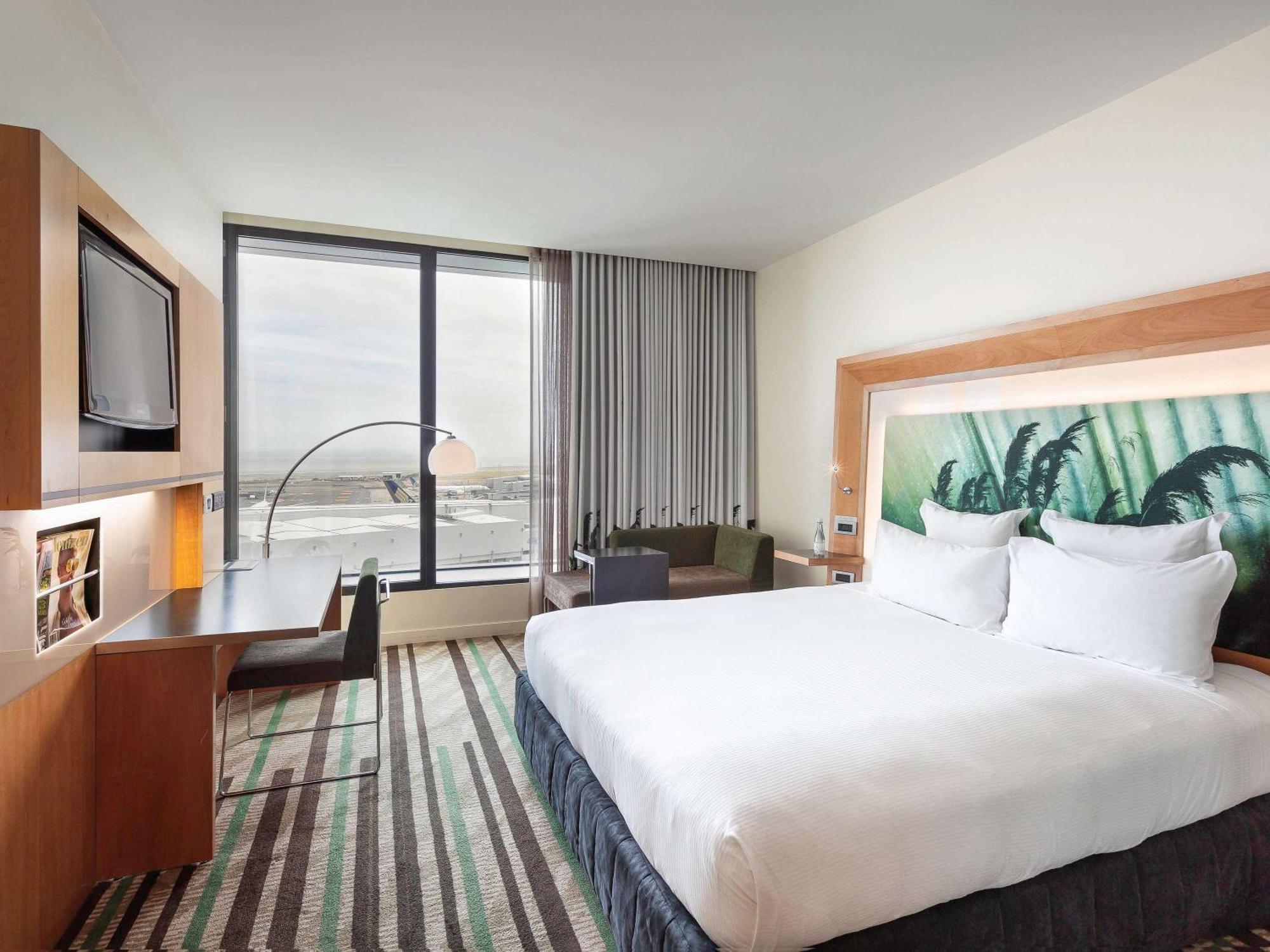 Superior King Room,1704927586:JPEG