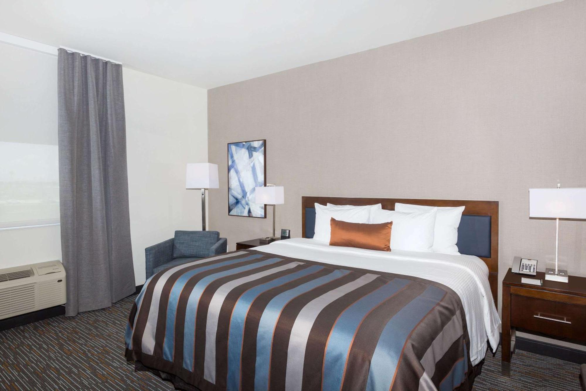 King Room,435688530:JPEG
