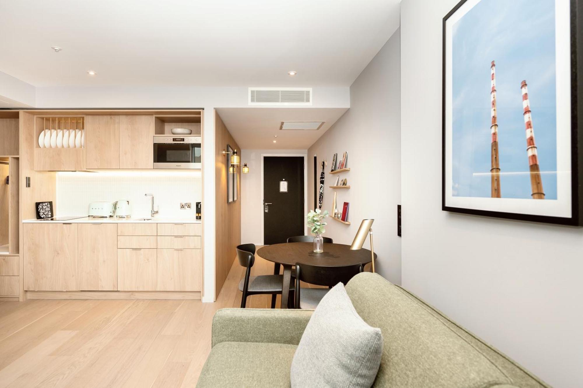 1 Bedroom Apartment