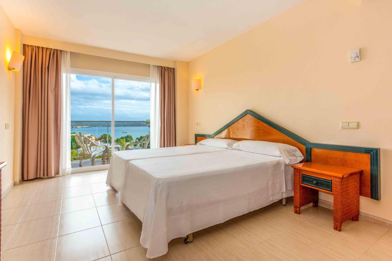 One-Bedroom Apartment Balcony Sea View,1287023146:JPEG