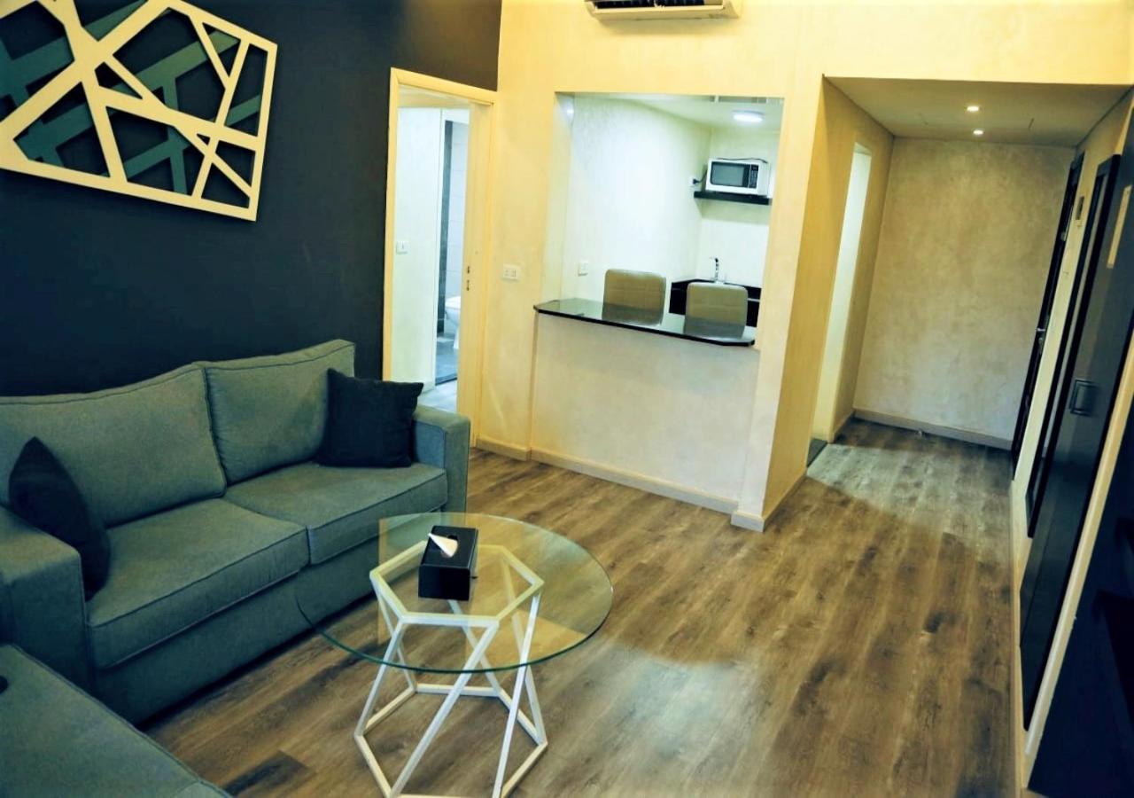 Executive Suite 2 Balconies