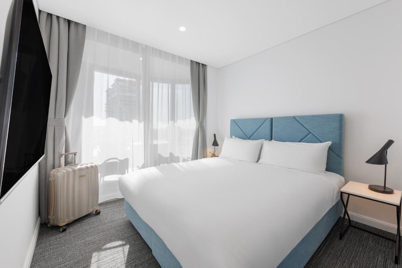 One Bedroom City Suite