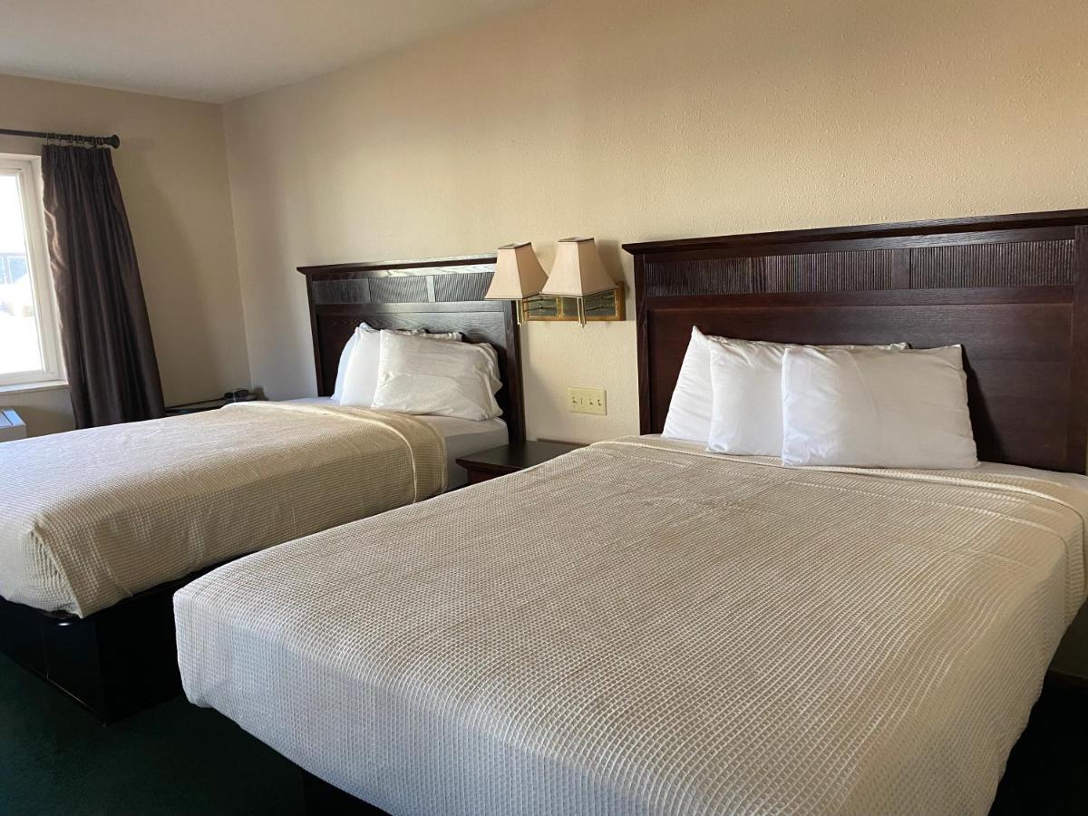 Queen Room,1313629666:JPEG