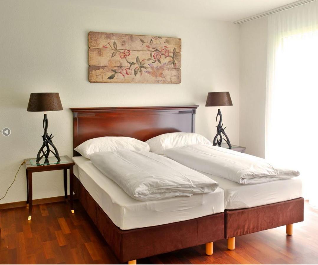 Three-Bedroom Apartment no Access to Pool during off season