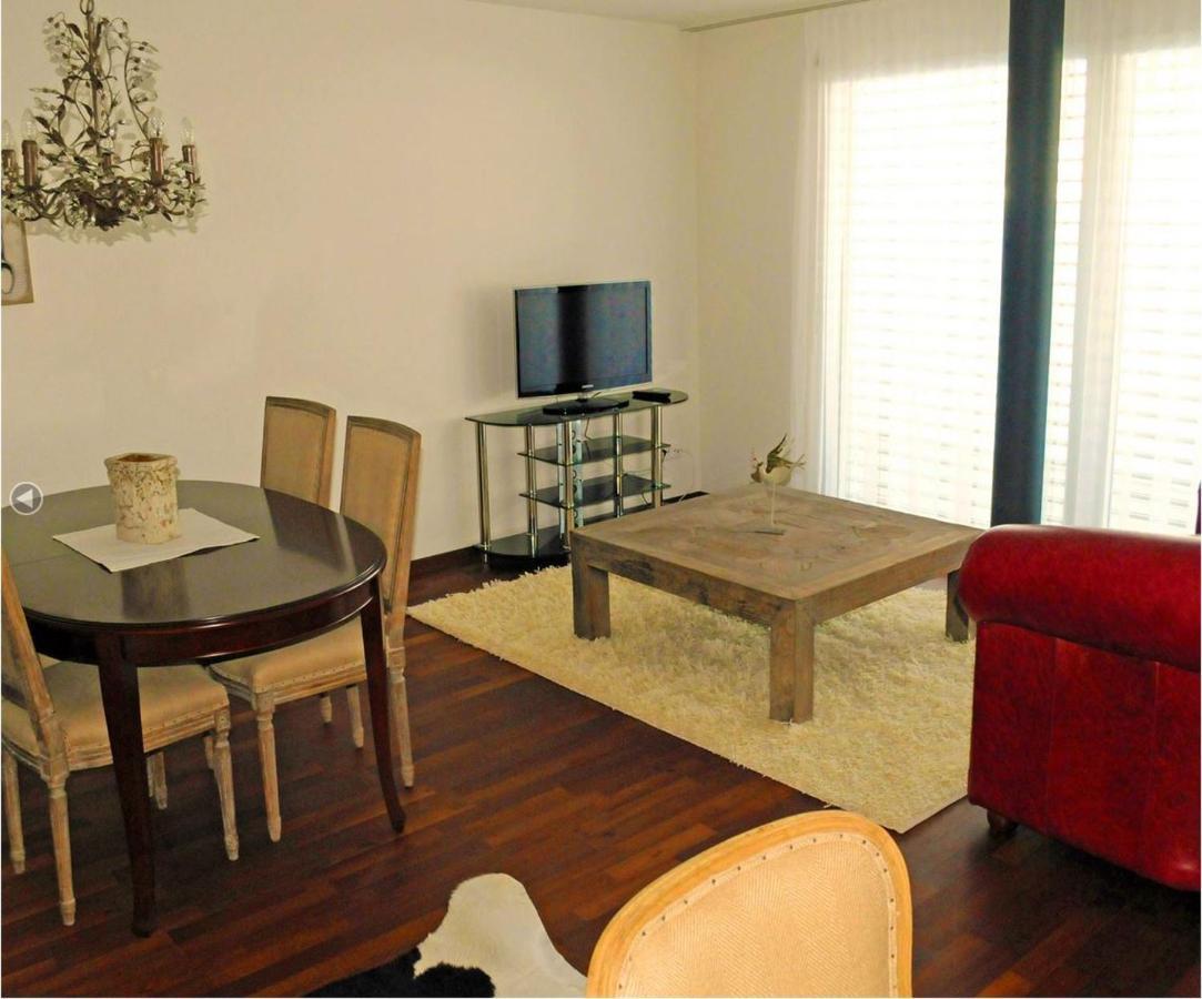 One-Bedroom Apartment no Access to Pool during off season