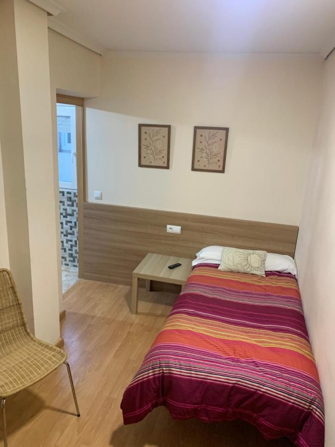 Single Room,1346226212:JPEG