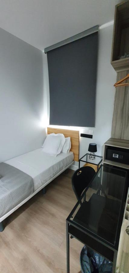 Single Room Private Bathroom