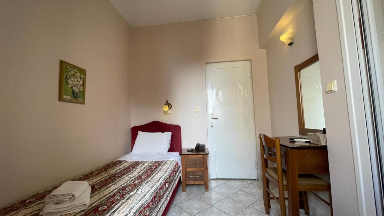 Standard Single Room,1365193151:JPEG