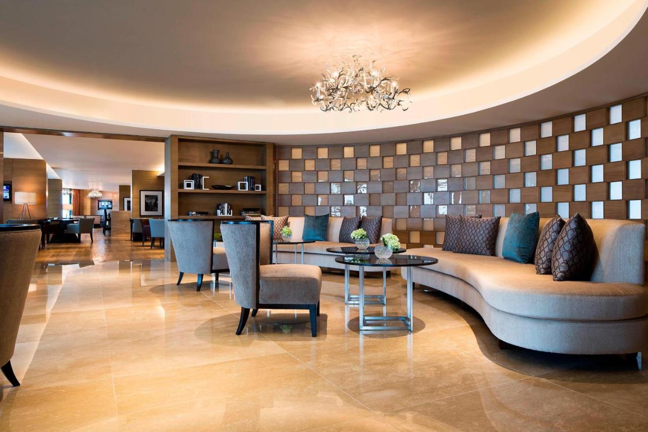 Executive King Room Executive lounge access 1 King