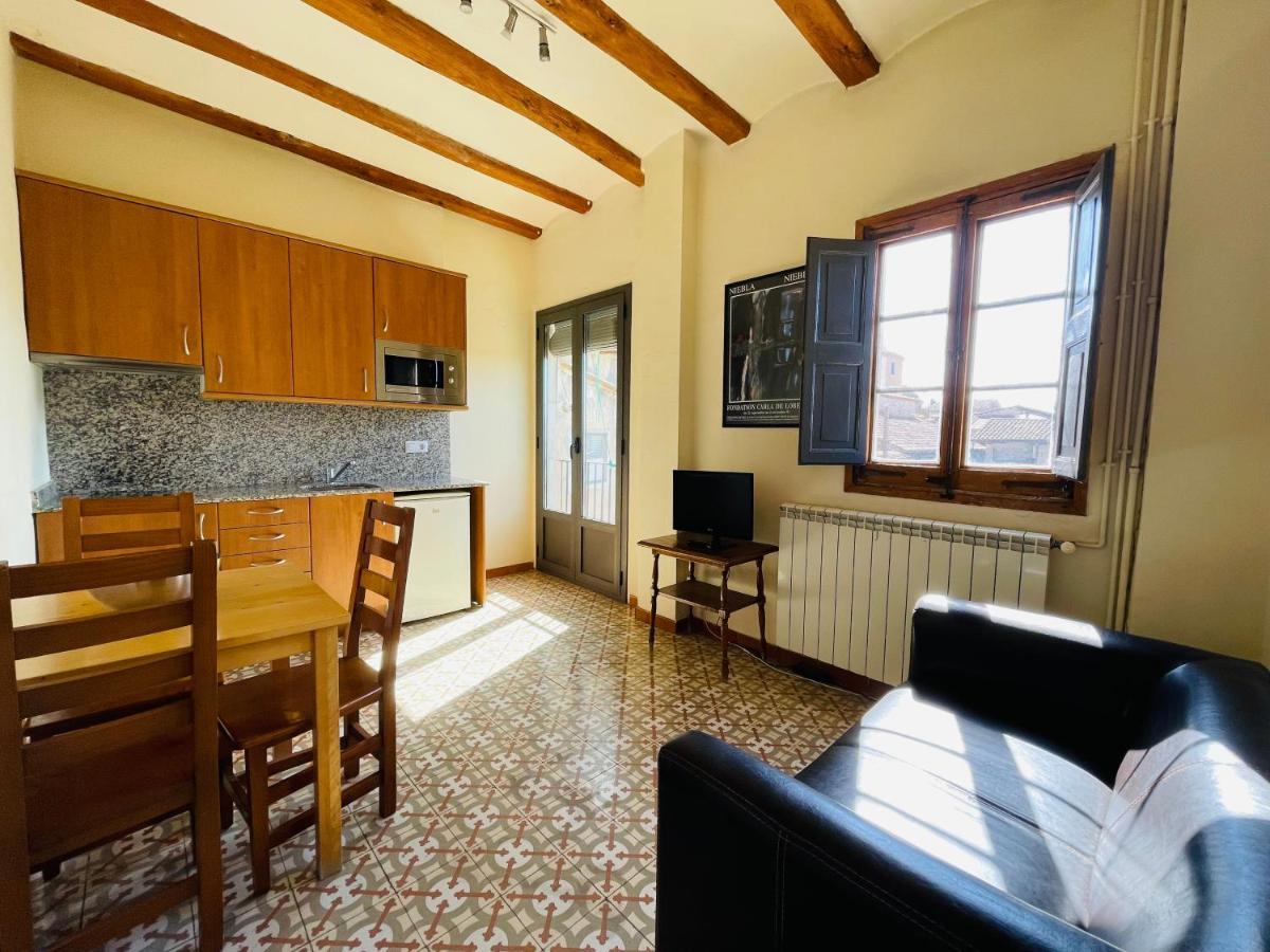 One-Bedroom Apartment,1365596957:JPEG