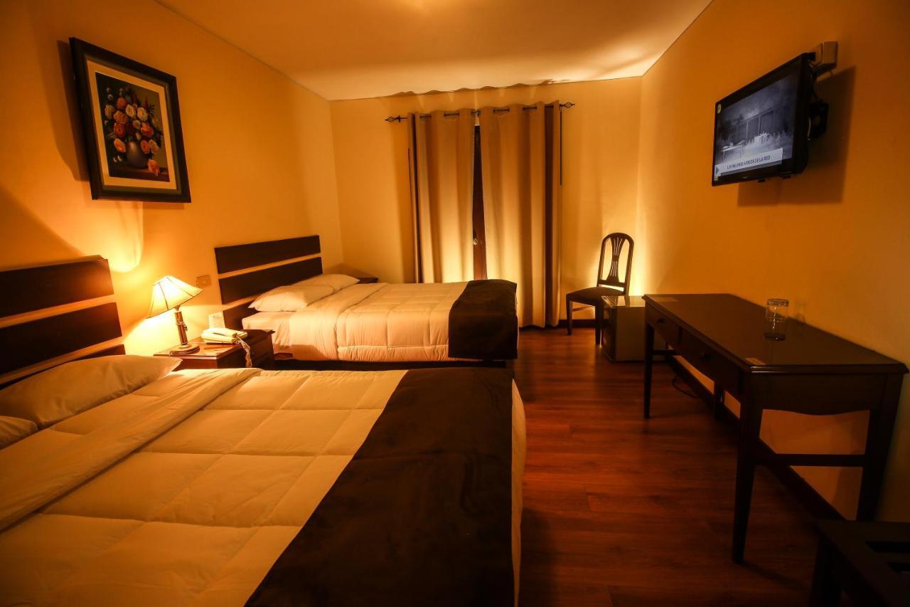 Twin Room,1498871506:JPEG