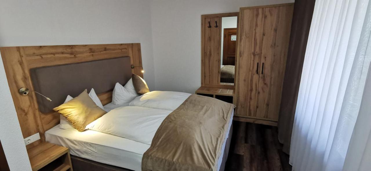 Economy Double Room,1404837437:JPEG