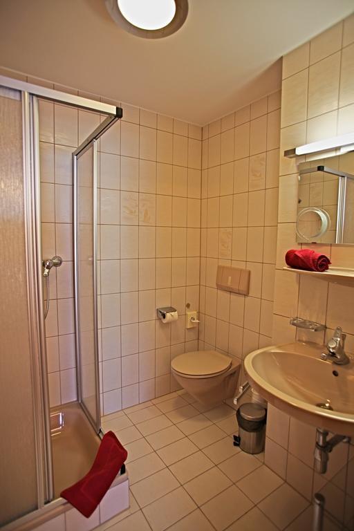 Triple Room,545960046:JPEG