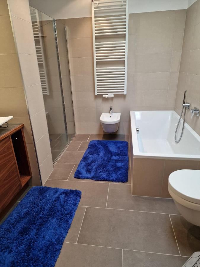 Penthouse Apartment,1415147316:JPEG