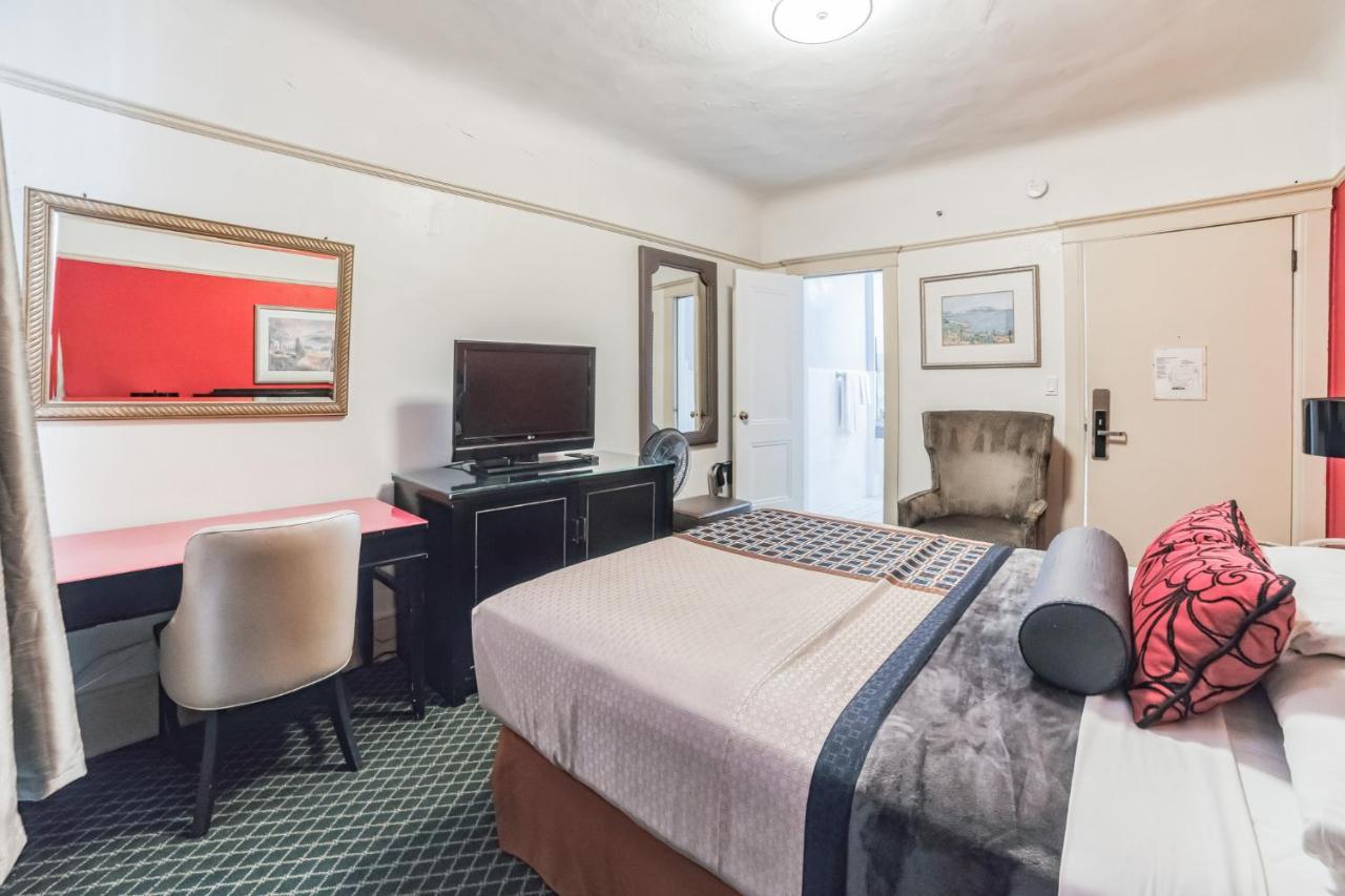 Kamer met Queensize Bed