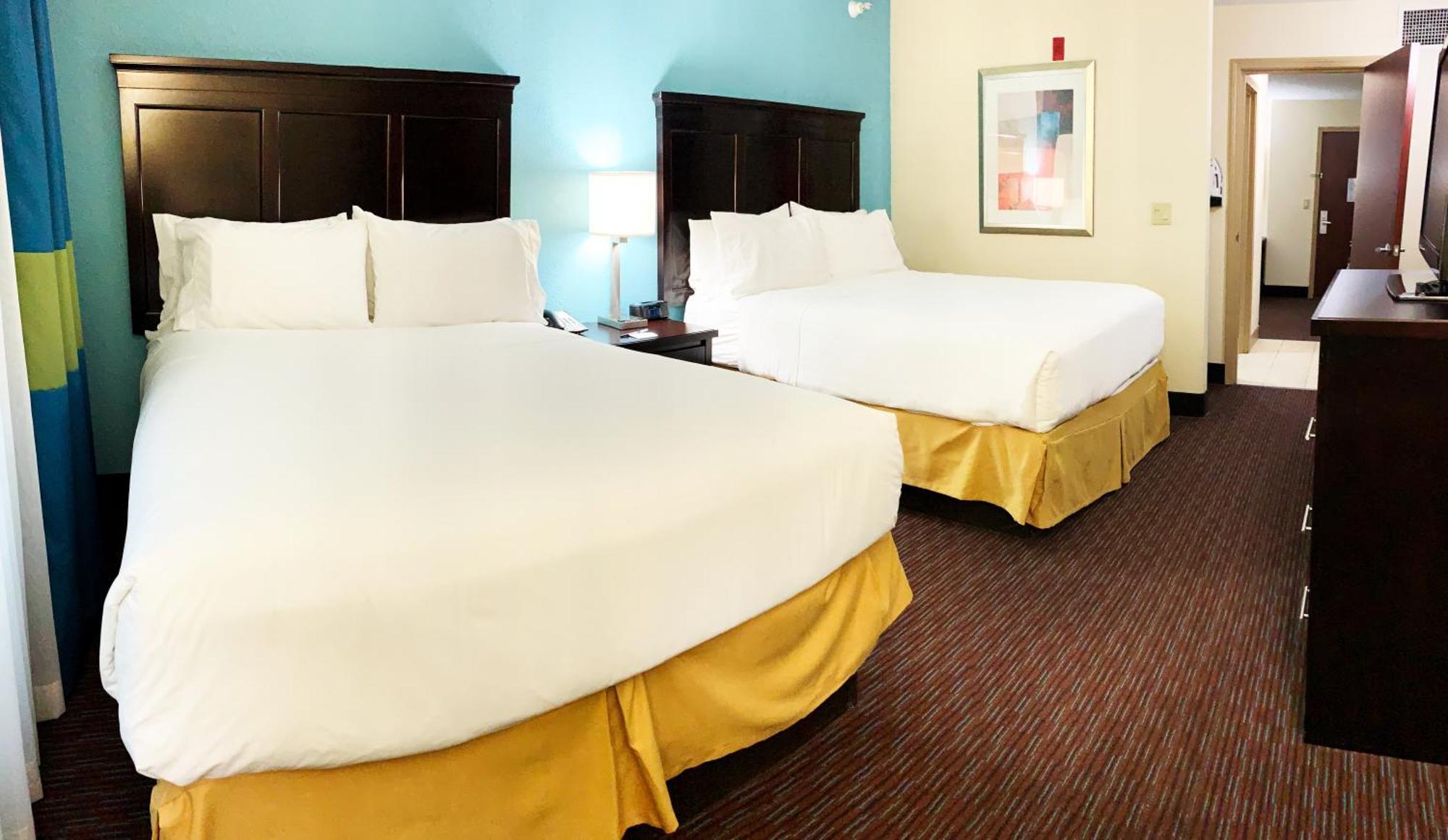 One-Bedroom Suite Two Queen Beds,1276050286:JPEG